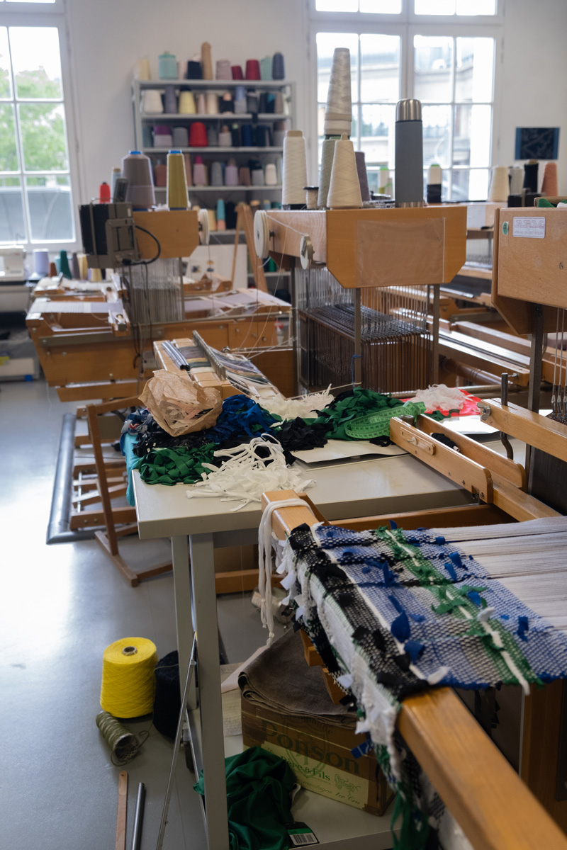 Atelier tissage et maille, Ensad, 2021, ph. Alexandra Piat